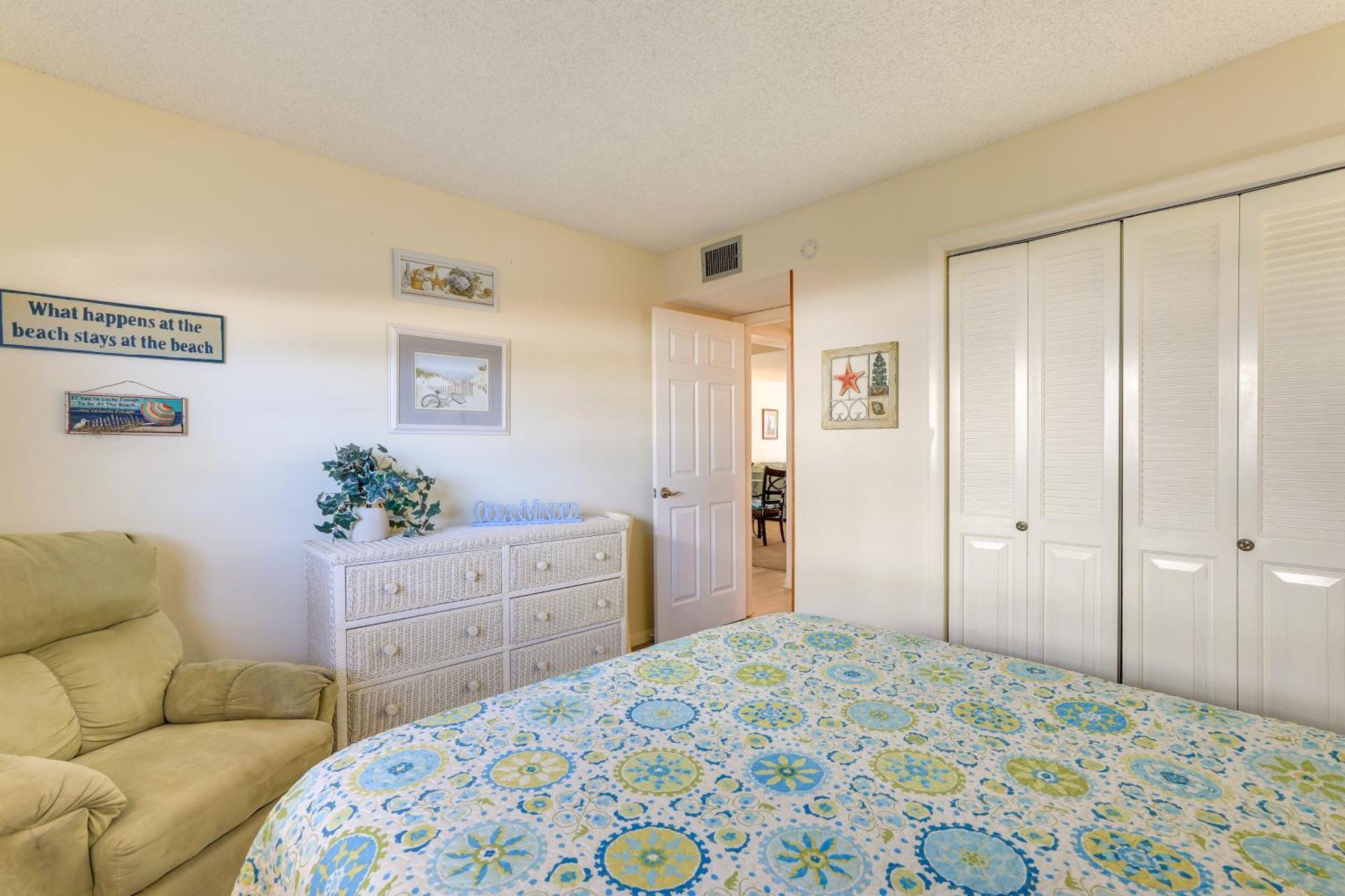 Central Cocoa Beach Condo With View, Steps To Beach! Luaran gambar